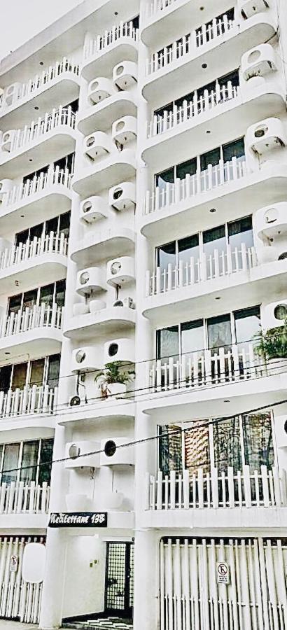 Sky Inn Acapulco Y Condominio Mediterrane Exterior photo